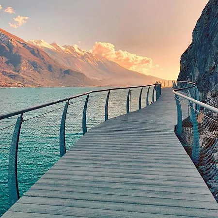 アパート Relax Tra E Terme Pacengo Di Lazise